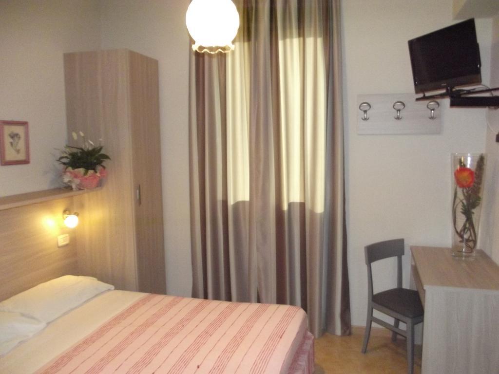 Hotel Piccadilly Монтекатини Терме Екстериор снимка