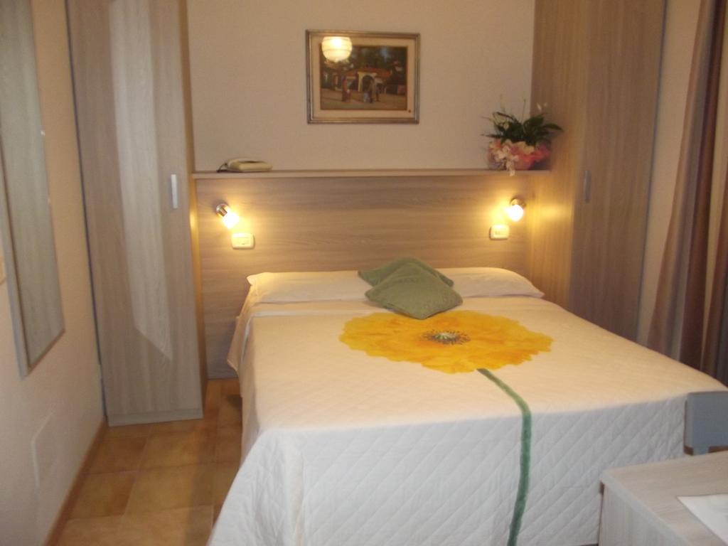 Hotel Piccadilly Монтекатини Терме Екстериор снимка