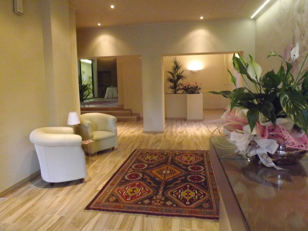 Hotel Piccadilly Монтекатини Терме Екстериор снимка