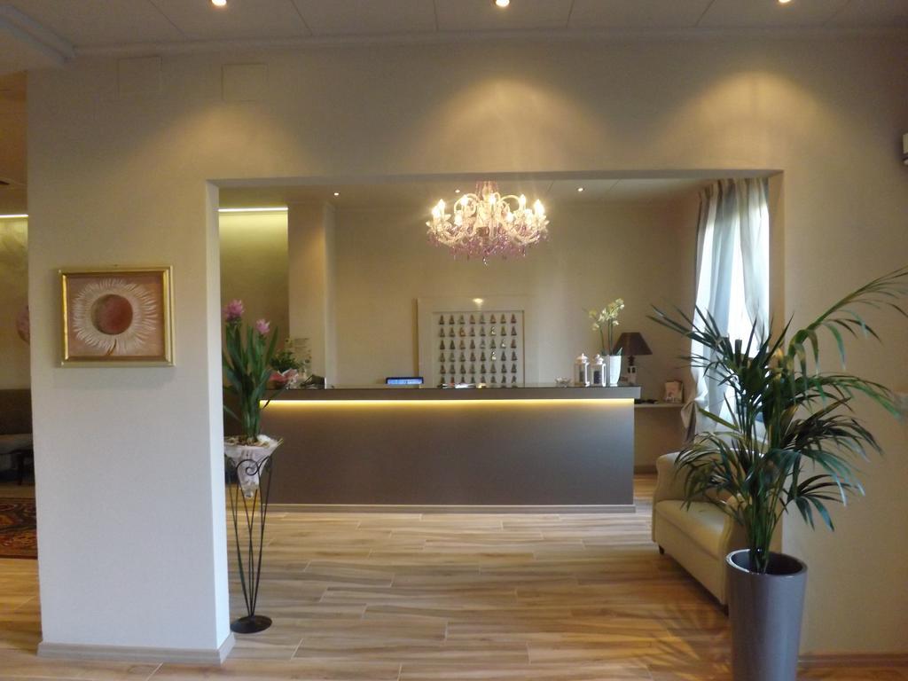 Hotel Piccadilly Монтекатини Терме Екстериор снимка