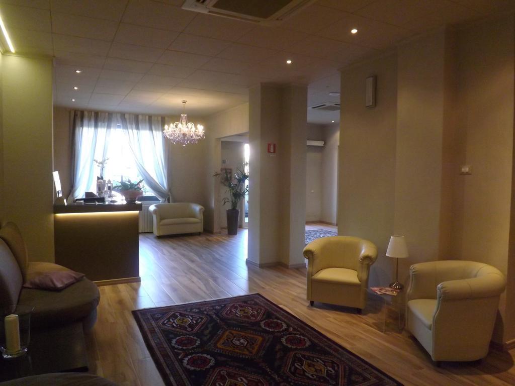 Hotel Piccadilly Монтекатини Терме Екстериор снимка