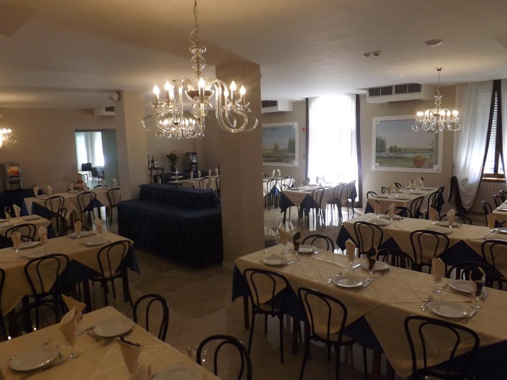 Hotel Piccadilly Монтекатини Терме Екстериор снимка