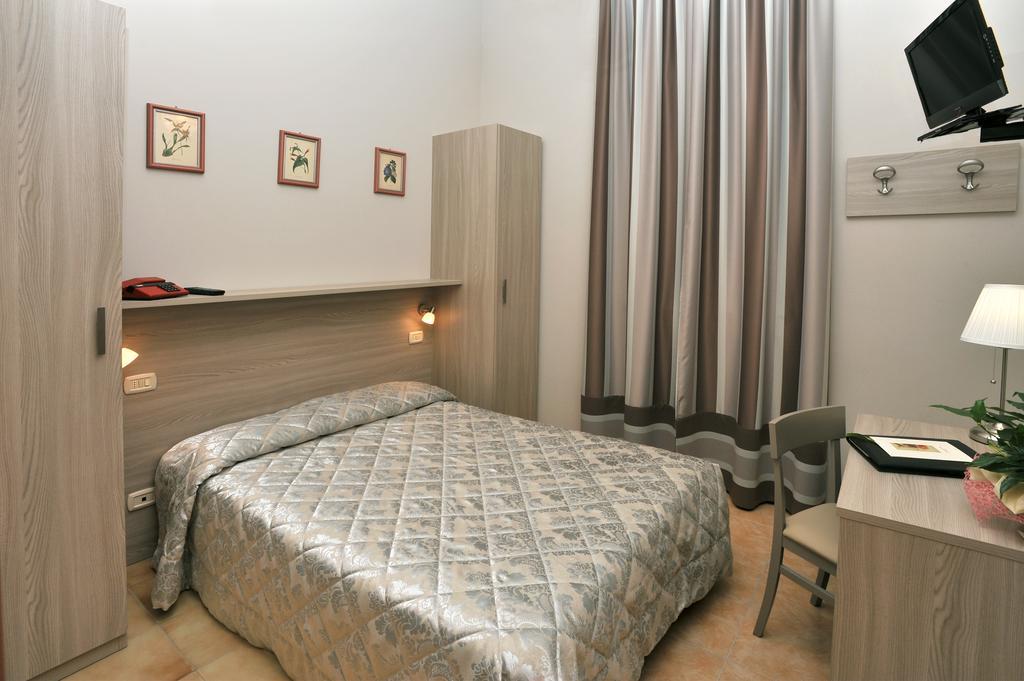 Hotel Piccadilly Монтекатини Терме Екстериор снимка