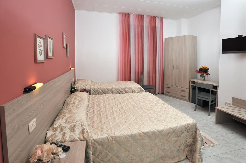 Hotel Piccadilly Монтекатини Терме Екстериор снимка