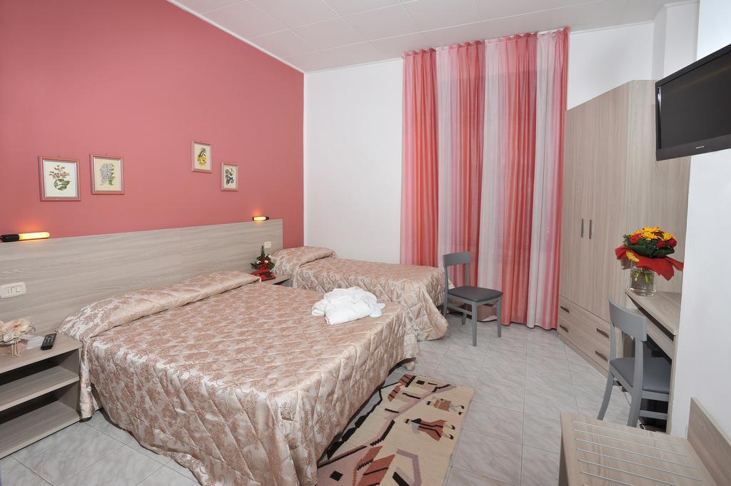 Hotel Piccadilly Монтекатини Терме Екстериор снимка