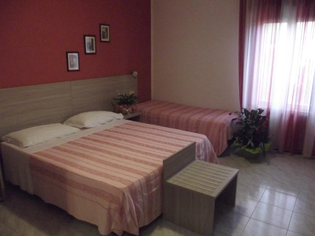 Hotel Piccadilly Монтекатини Терме Екстериор снимка