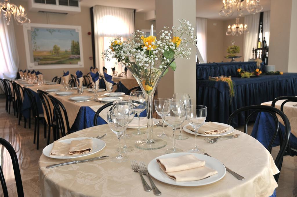 Hotel Piccadilly Монтекатини Терме Екстериор снимка